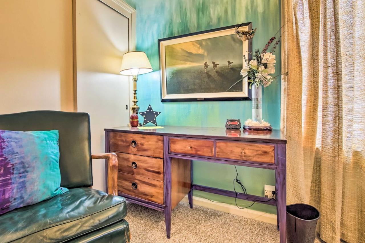 Artsy Getaway About 8 Miles To Downtown Kansas City! Independence Exterior photo